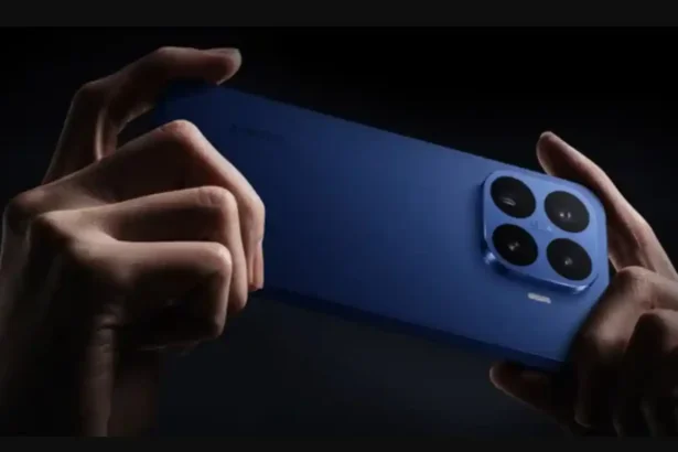 Xiaomi 17T Pro smartphone featuring Leica cameras, AMOLED display, 7,000mAh battery and 5x optical zoom