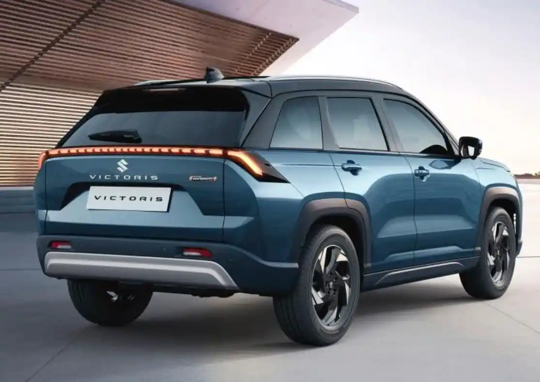 Maruti Suzuki Victoris SUV showing different variants available in 2026