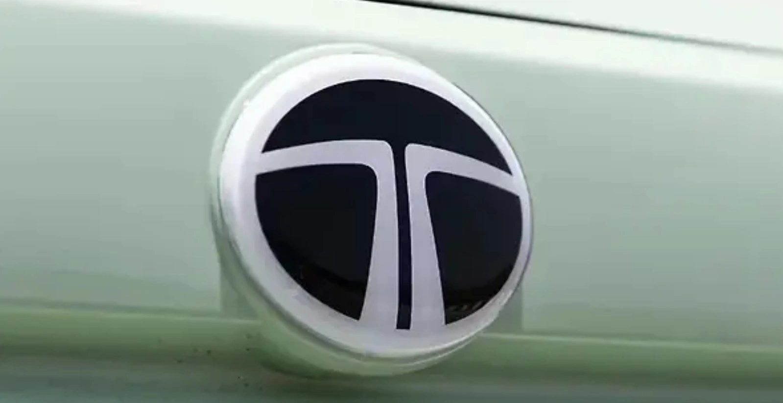 Tata Motors future electric vehicle lineup including Sierra EV, Safari EV and Avinya concept