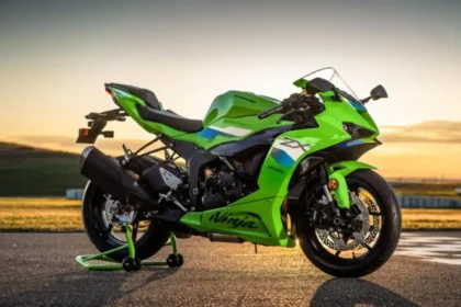 Kawasaki Ninja ZX-6R supersport motorcycle with dealer discount offer