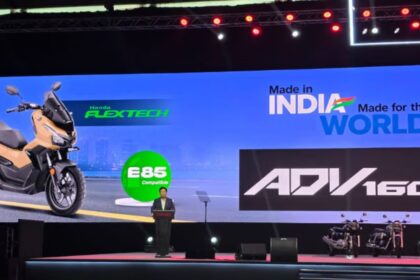 Honda ADV 160 E85-compatible scooter displayed at HMSI 2026, highlighting the company's flex-fuel mobility strategy.