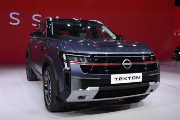 Nissan Tekton base variant showcasing LED headlamps, signature styling, and premium SUV design.