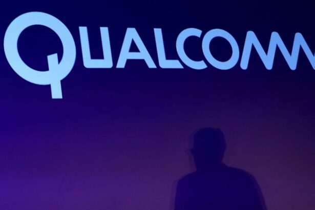 Qualcomm Amazon AWS partnership for custom AI data centre chips
